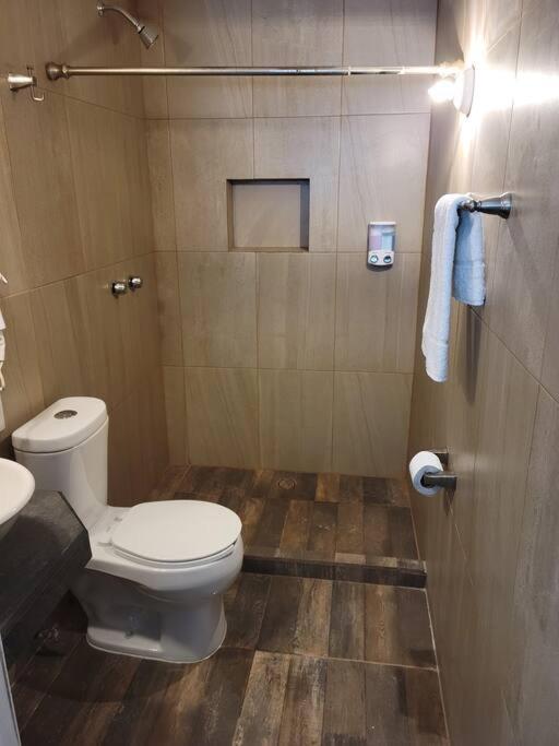 Departamento Privado7, 2 Camas Matri, Parking, Cocina Equipada, Wifi 65 Mb, 2 Climas,Centrico,Tv Smart Apartment Ciudad Valles Ngoại thất bức ảnh