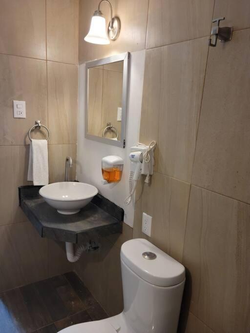 Departamento Privado7, 2 Camas Matri, Parking, Cocina Equipada, Wifi 65 Mb, 2 Climas,Centrico,Tv Smart Apartment Ciudad Valles Ngoại thất bức ảnh